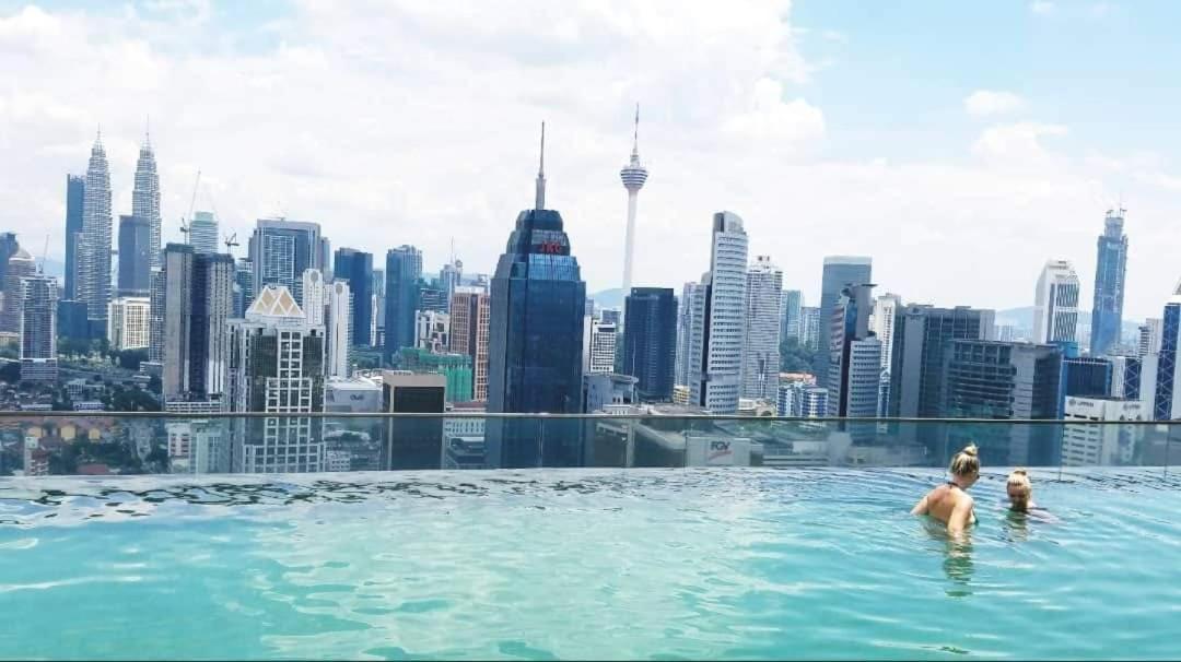 Pangsapuri Regalia Klcc View Rooftop Infinity Pool By Angkasa Homes Kuala Lumpur