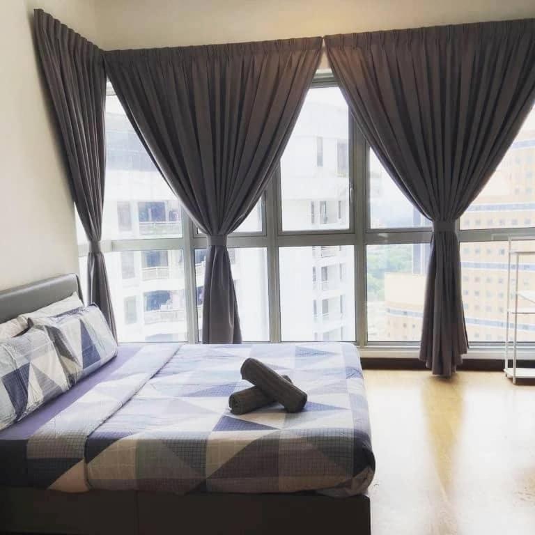 Pangsapuri Regalia Klcc View Rooftop Infinity Pool By Angkasa Homes