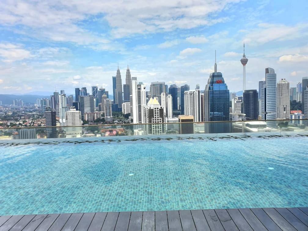 Regalia Klcc View Rooftop Infinity Pool By Angkasa Homes *