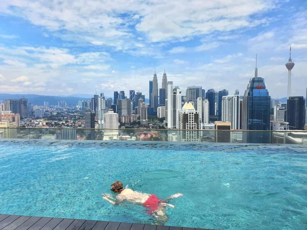 Pangsapuri Regalia Klcc View Rooftop Infinity Pool By Angkasa Homes