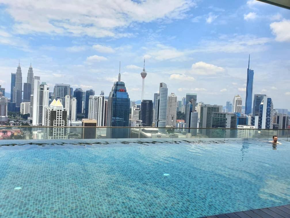 Regalia Klcc View Rooftop Infinity Pool By Angkasa Homes