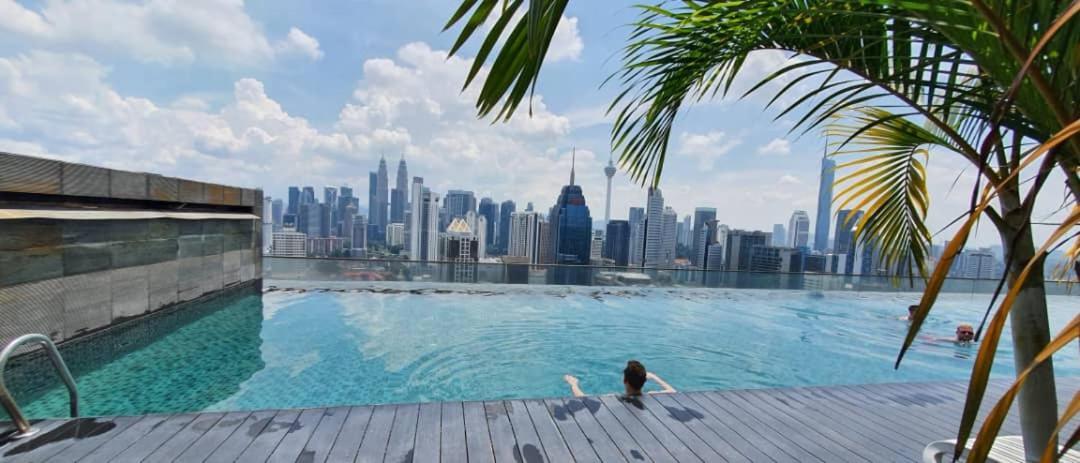 Regalia Klcc View Rooftop Infinity Pool By Angkasa Homes Pangsapuri