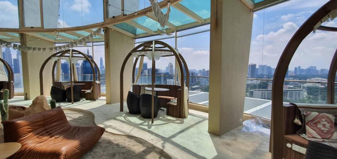 Regalia Klcc View Rooftop Infinity Pool By Angkasa Homes Pangsapuri *