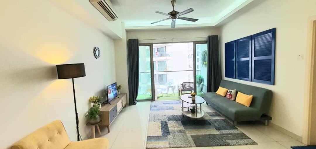 Regalia Klcc View Rooftop Infinity Pool By Angkasa Homes Pangsapuri *