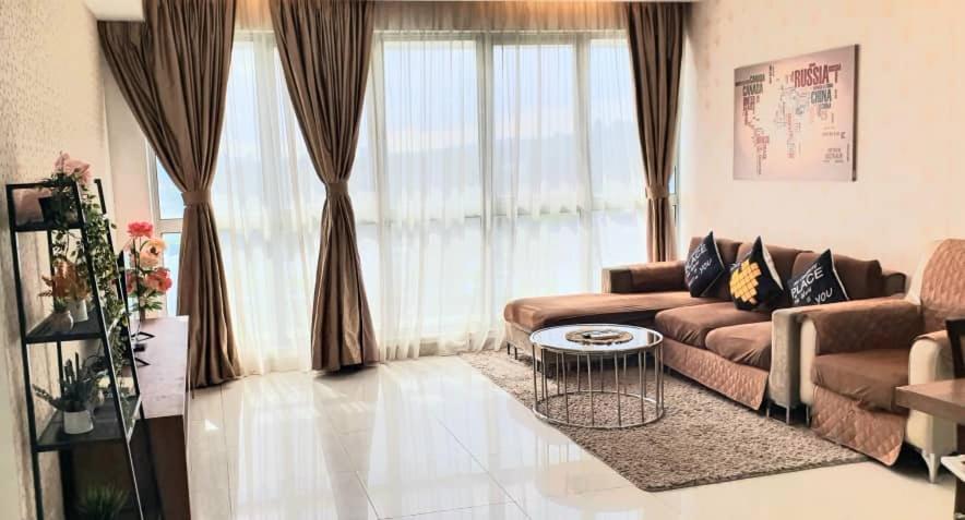 Regalia Klcc View Rooftop Infinity Pool By Angkasa Homes Kuala Lumpur