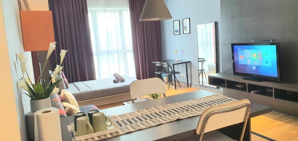 Regalia Klcc View Rooftop Infinity Pool By Angkasa Homes Pangsapuri *